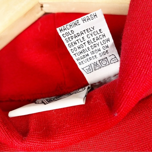 ACME Clothing Looney Tunes Embroidered Red Turtleneck Oversized Shirt XL - Picture 8 of 8